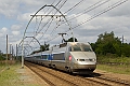 Le nez au soleil sur ce TGV A 361 passant à Rion des Landes le 15.05.2009